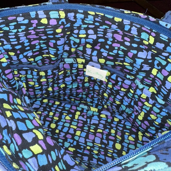 Vera Bradley Floral Blue Tote Bag-Stunning bag for Anytime of year! - Picture 2 of 6